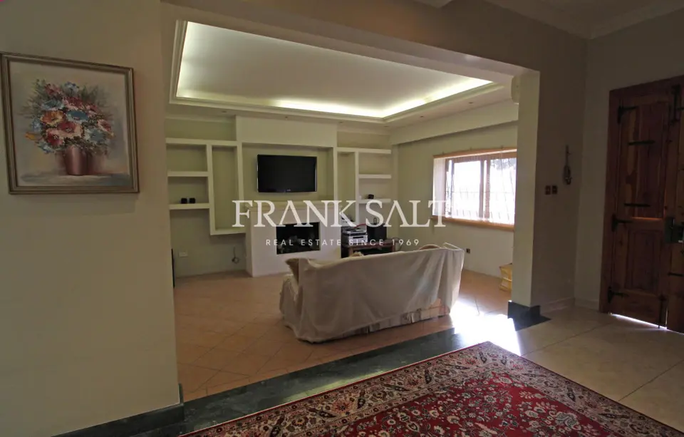 Pembroke, Furnished Terraced House