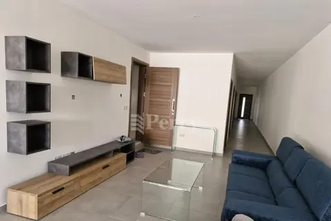2 Bedroom Apartment To Rent in Tarxien