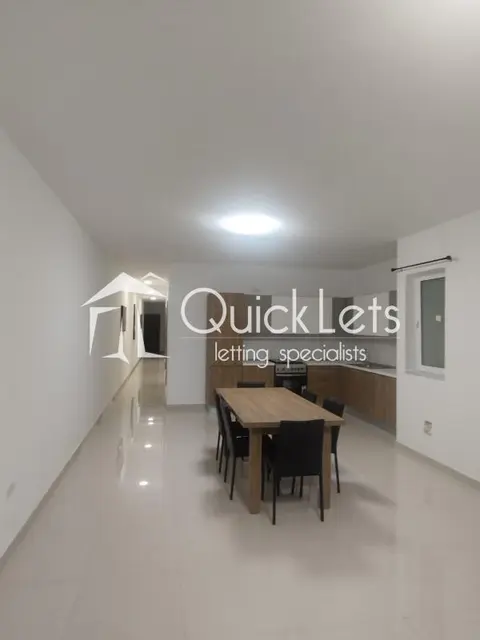 3 bedroom Apartment to rent in Gharghur