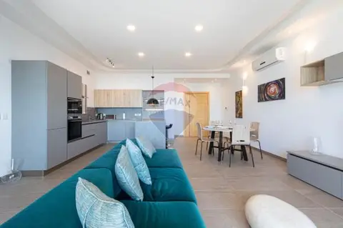 2 bedroom Apartment to rent in St Julian's