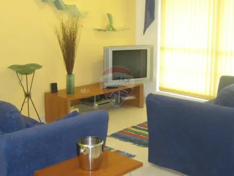 2 bedroom Maisonette to rent in Pembroke