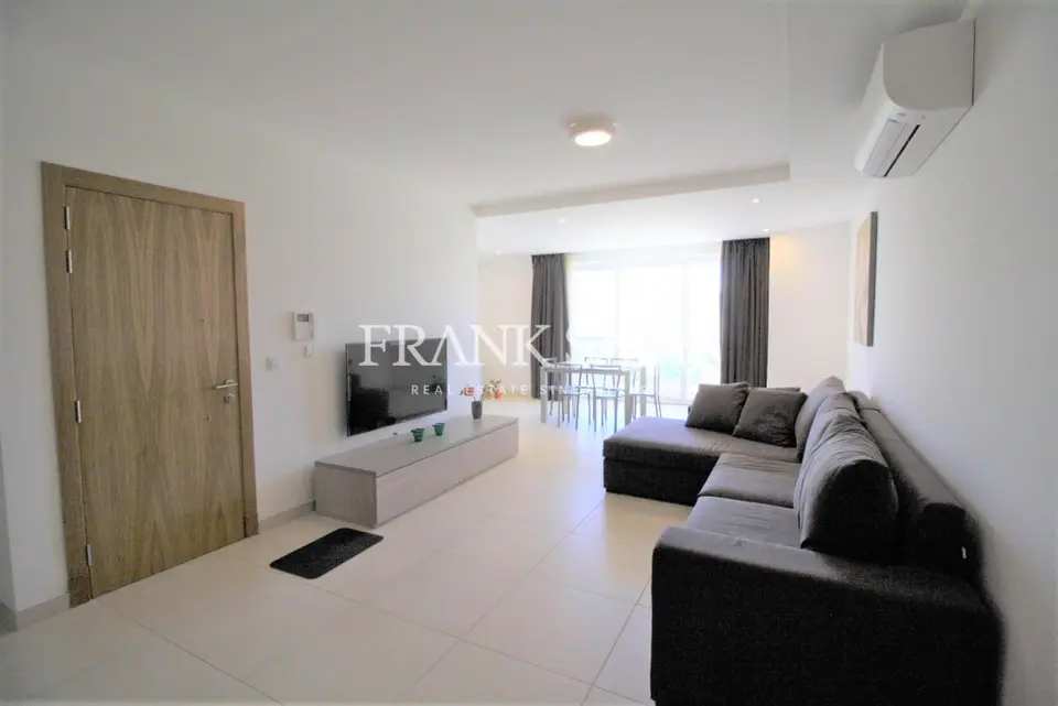 Swieqi, Furnished Apartment