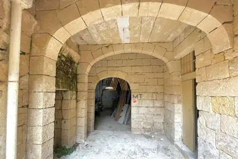 4 Bedroom House of Character For Sale in Zebbug