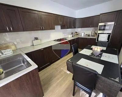 6 bedroom Maisonette Duplex for sale in Swieqi