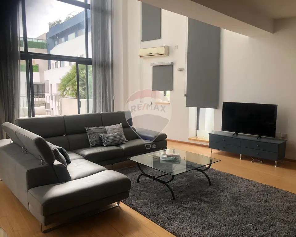 3 bedroom Penthouse Duplex to rent in Sliema