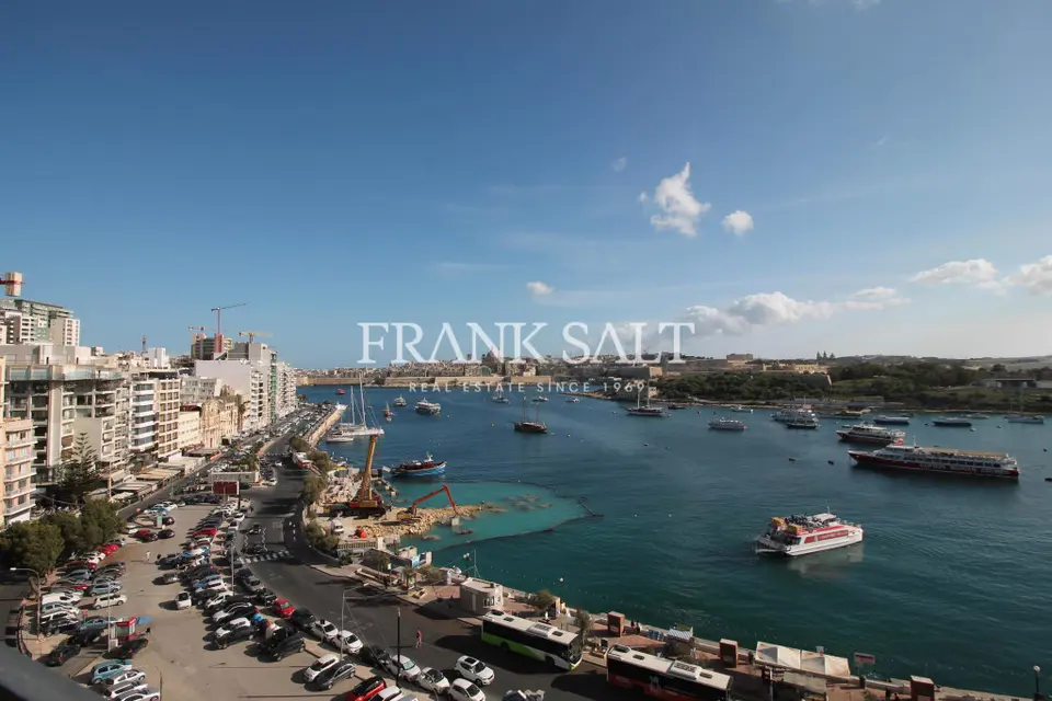 Sliema, Penthouse