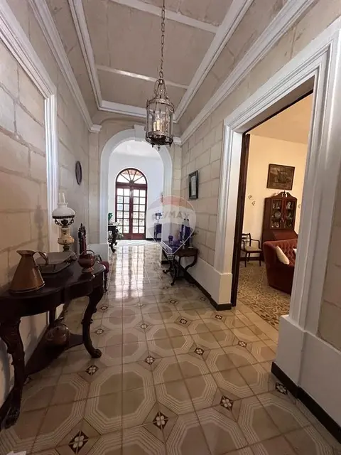 4 bedroom Townhouse to rent in Sliema