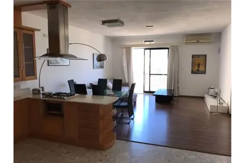 2 bedroom Penthouse to rent in St Julian's