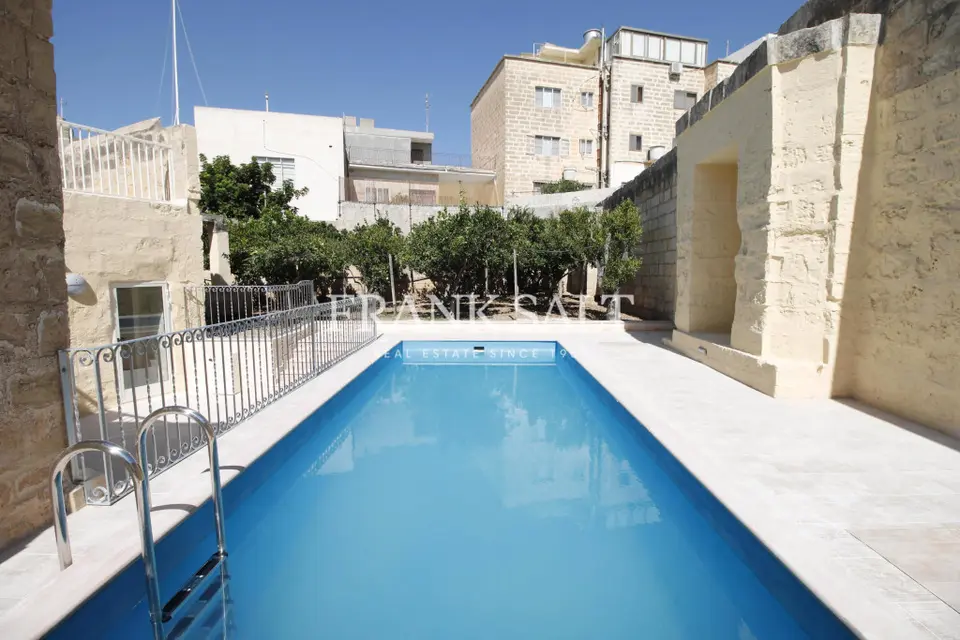 Zebbug, Furnished House of Character