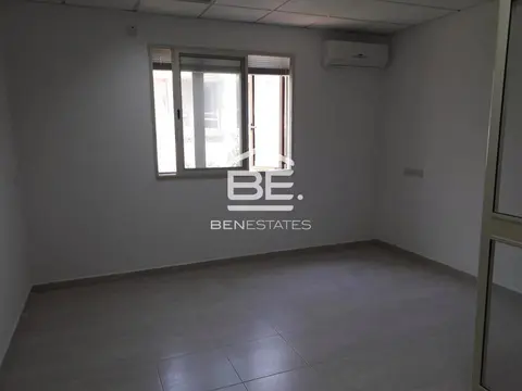 Office to rent in G'Mangia