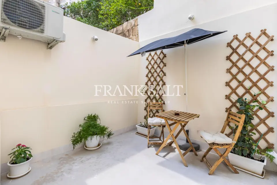 Sliema, Duplex Maisonette