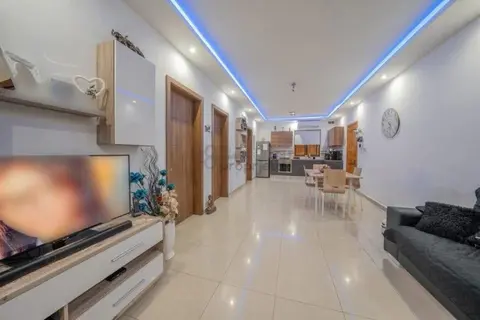 2 Bedroom Apartment For Sale in Zejtun